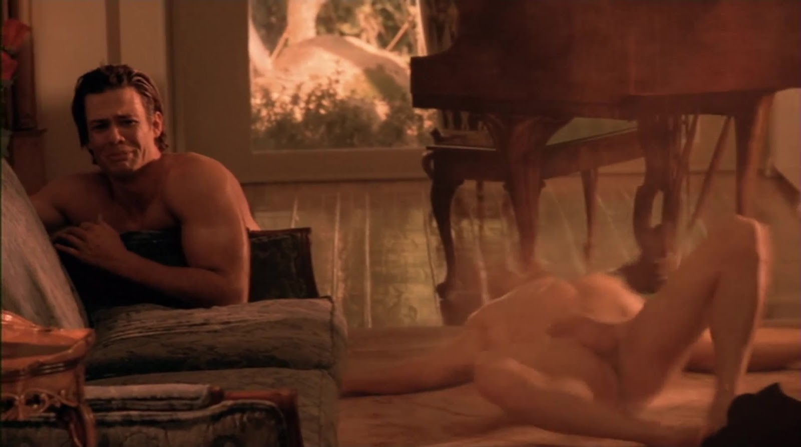 Jourdain Dion e William Gregory Lee nude in "Dante's Cove" (...