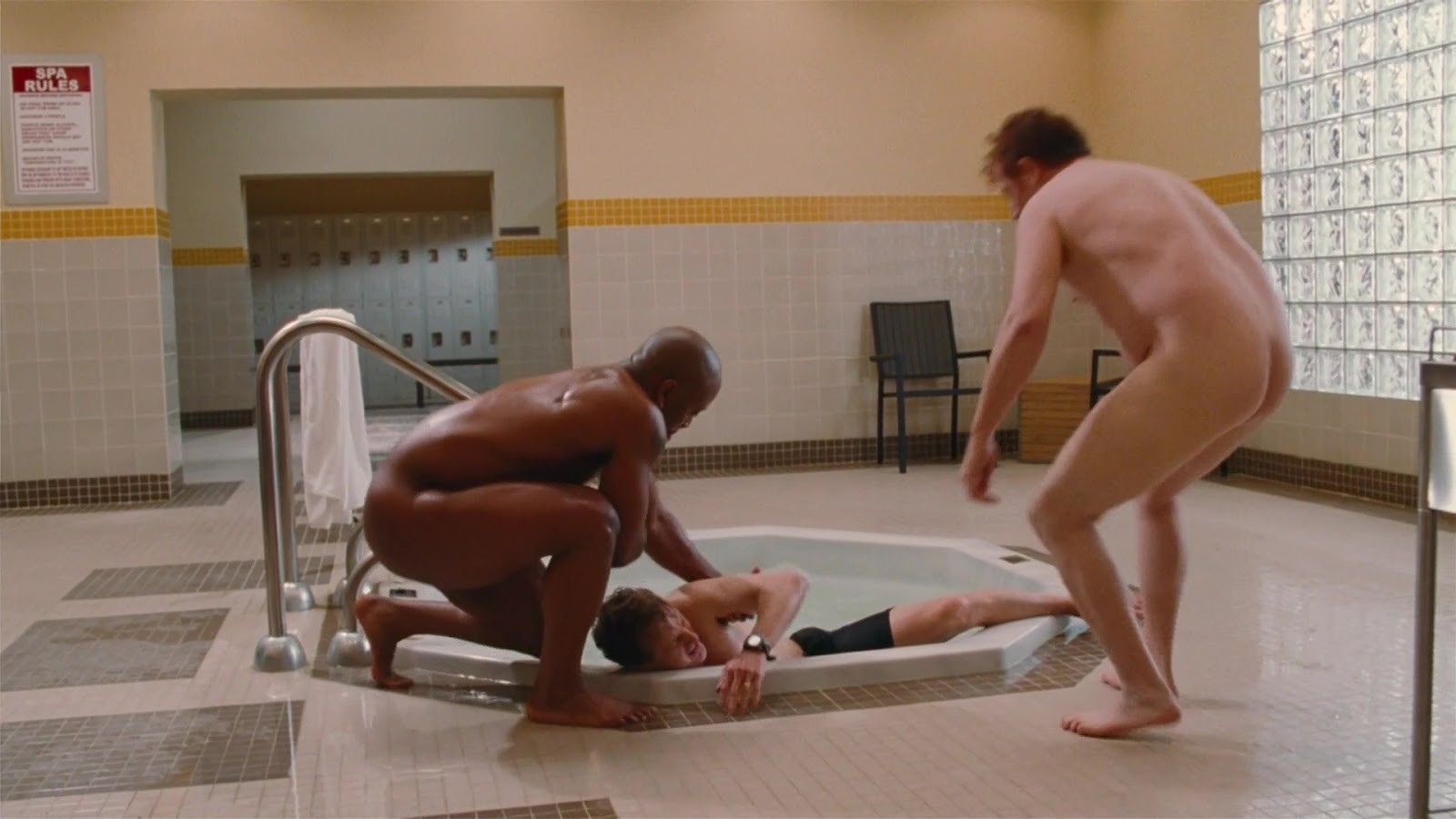 Thaddeus Rahming e Rich Brown nudi in "Libera uscita" (2011) .