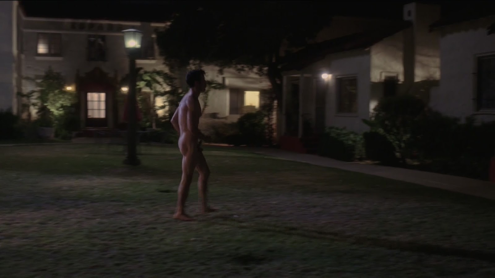 Justin Theroux nudo in "Six Feet Under" (Ep. 