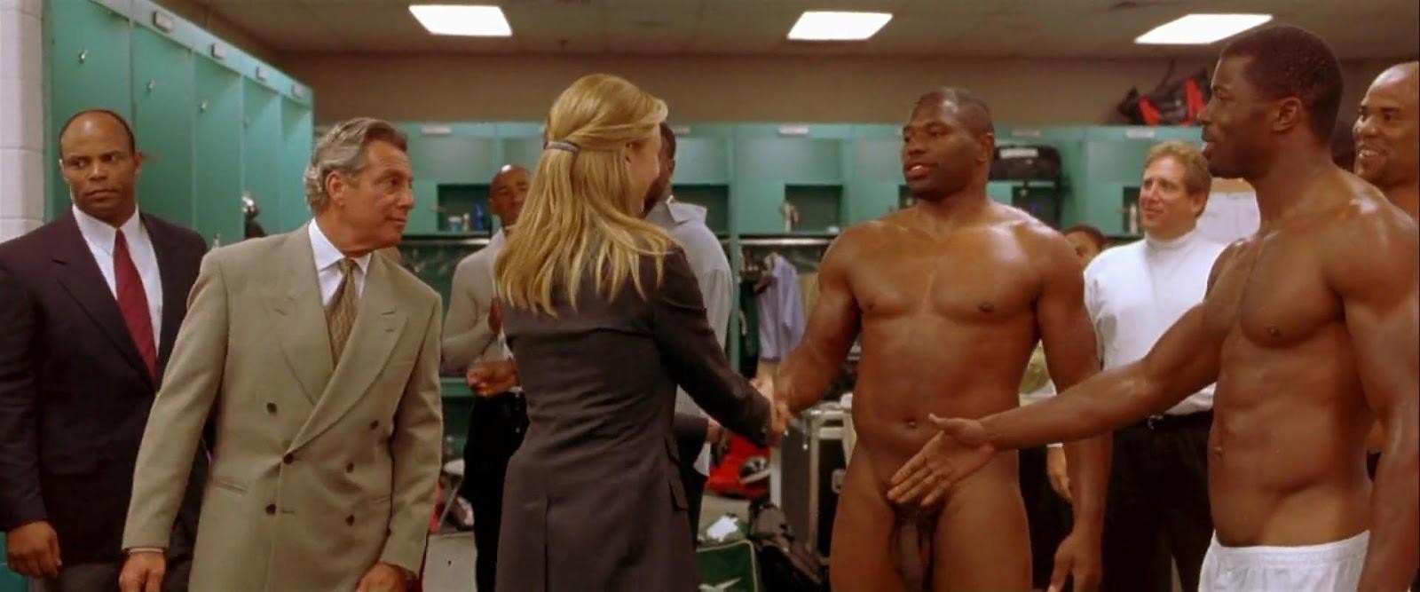 John C. Clark e Jamie Foxx nudi in "Ogni maledetta domenica" (199...
