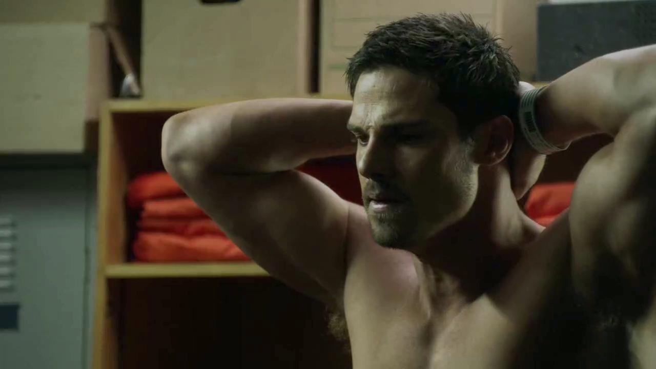 Jay Ryan in "Beauty and the Beast" (Ep. 